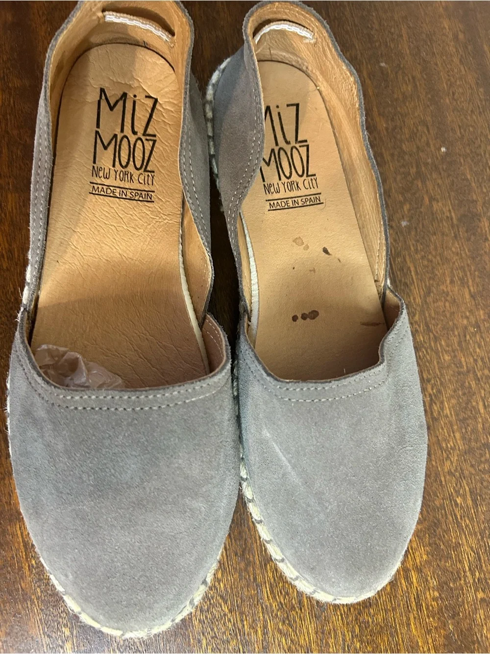Miz Mooz Taupe Gray Suede Espadrille casual Beachy Slip-On shoes. Size 40/ 9.5